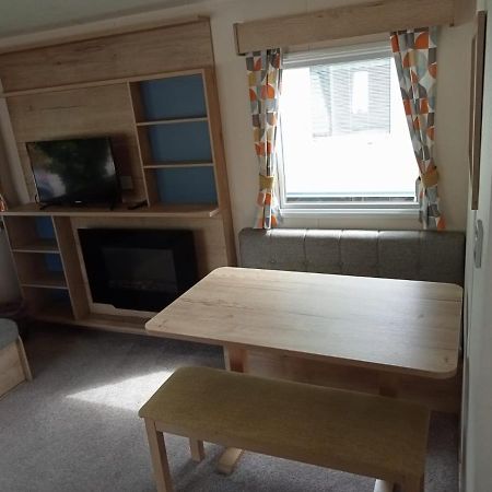 New 2 Bed Holiday Home With Decking In Rockley Park Dorset Near The Sea Lytchett Minster Luaran gambar